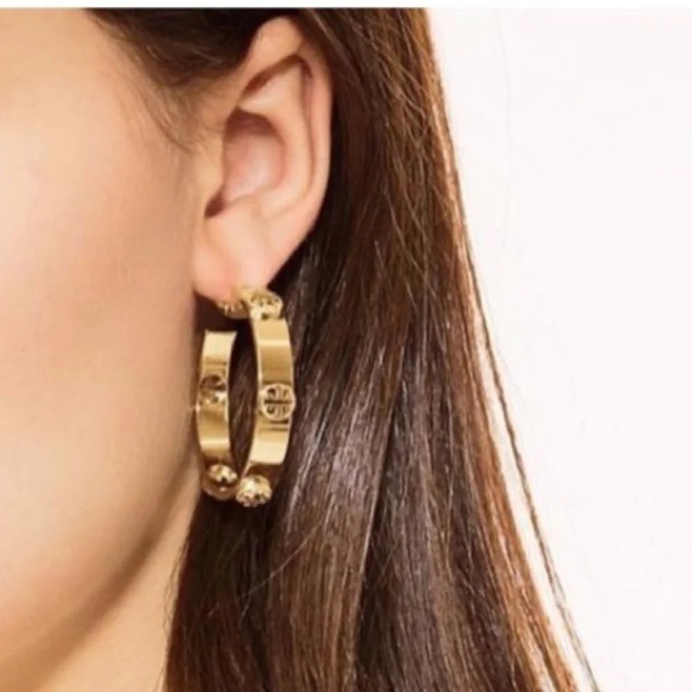 🔥🔥🔥Tory Burch Authentic Earrings At Awesome Prices To Buy Now & Save Price Firm